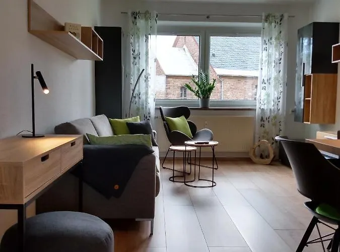 Paula アパート オーバーホーフ